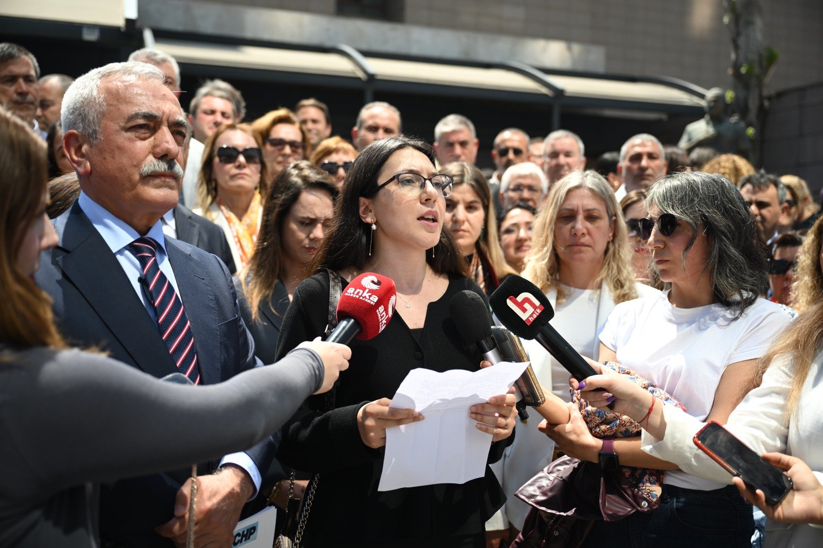 CHP’li Özkan’dan Erzene Planları Hakkında Sert Yanıt: Halkın Hakkı Sermayeye Teslim Edilemez